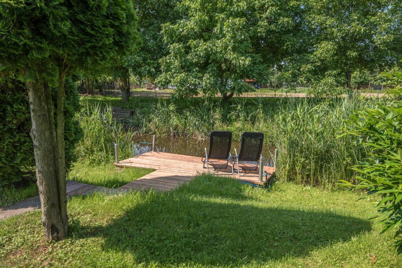 Posteleki Vendeghaz-Nyugalom Szigetei Villa Gyula Exterior photo