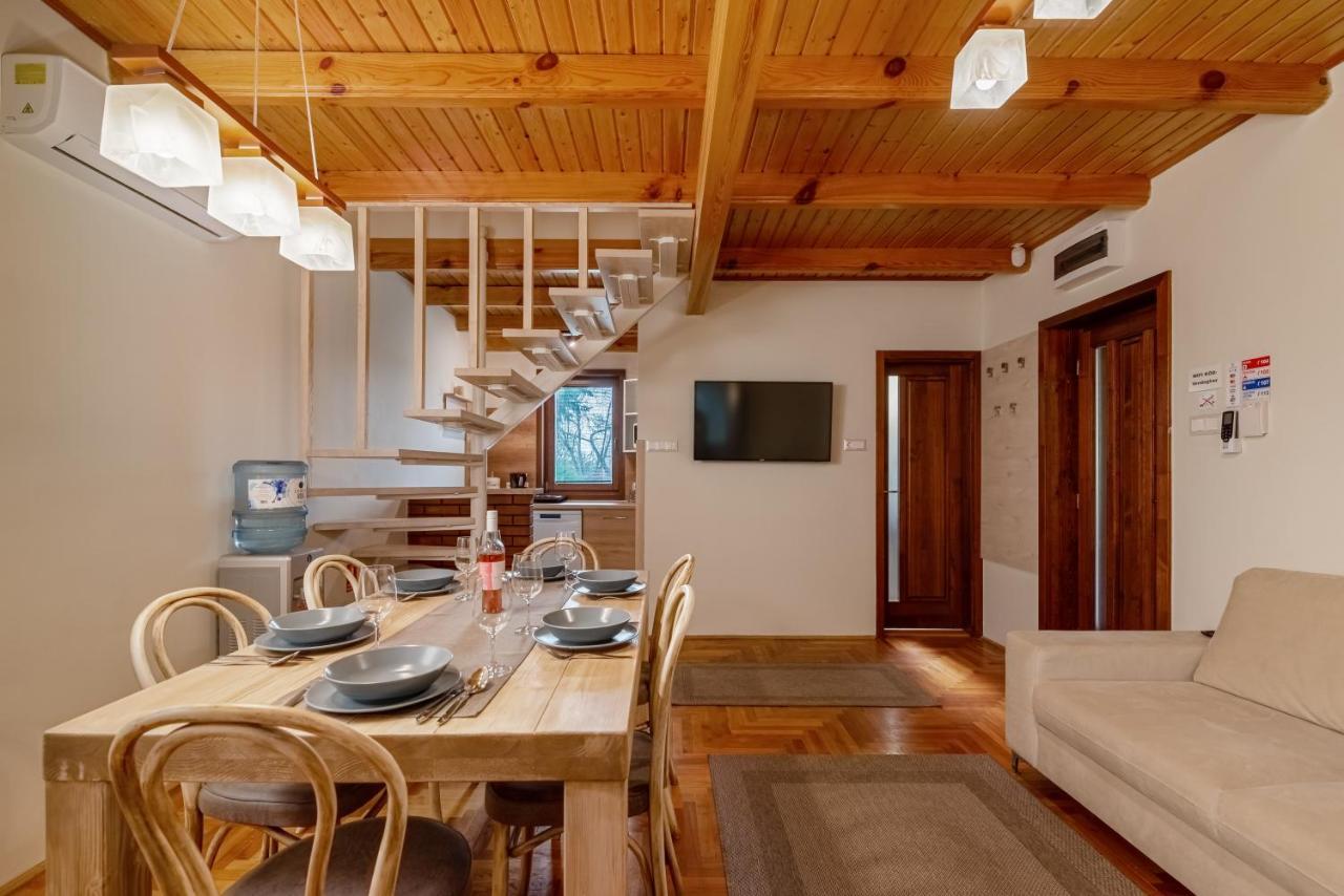 Posteleki Vendeghaz-Nyugalom Szigetei Villa Gyula Exterior photo