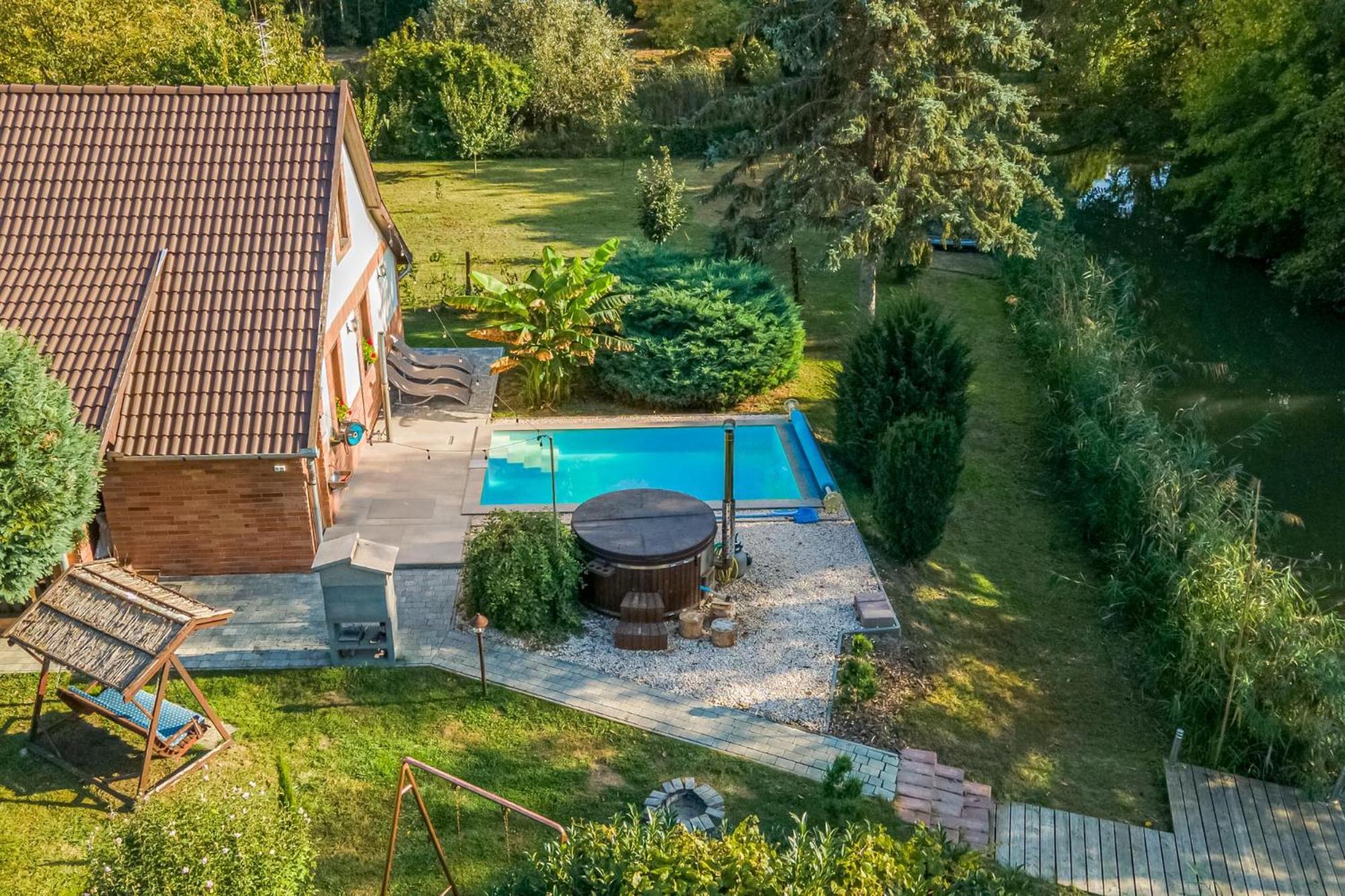 Posteleki Vendeghaz-Nyugalom Szigetei Villa Gyula Exterior photo